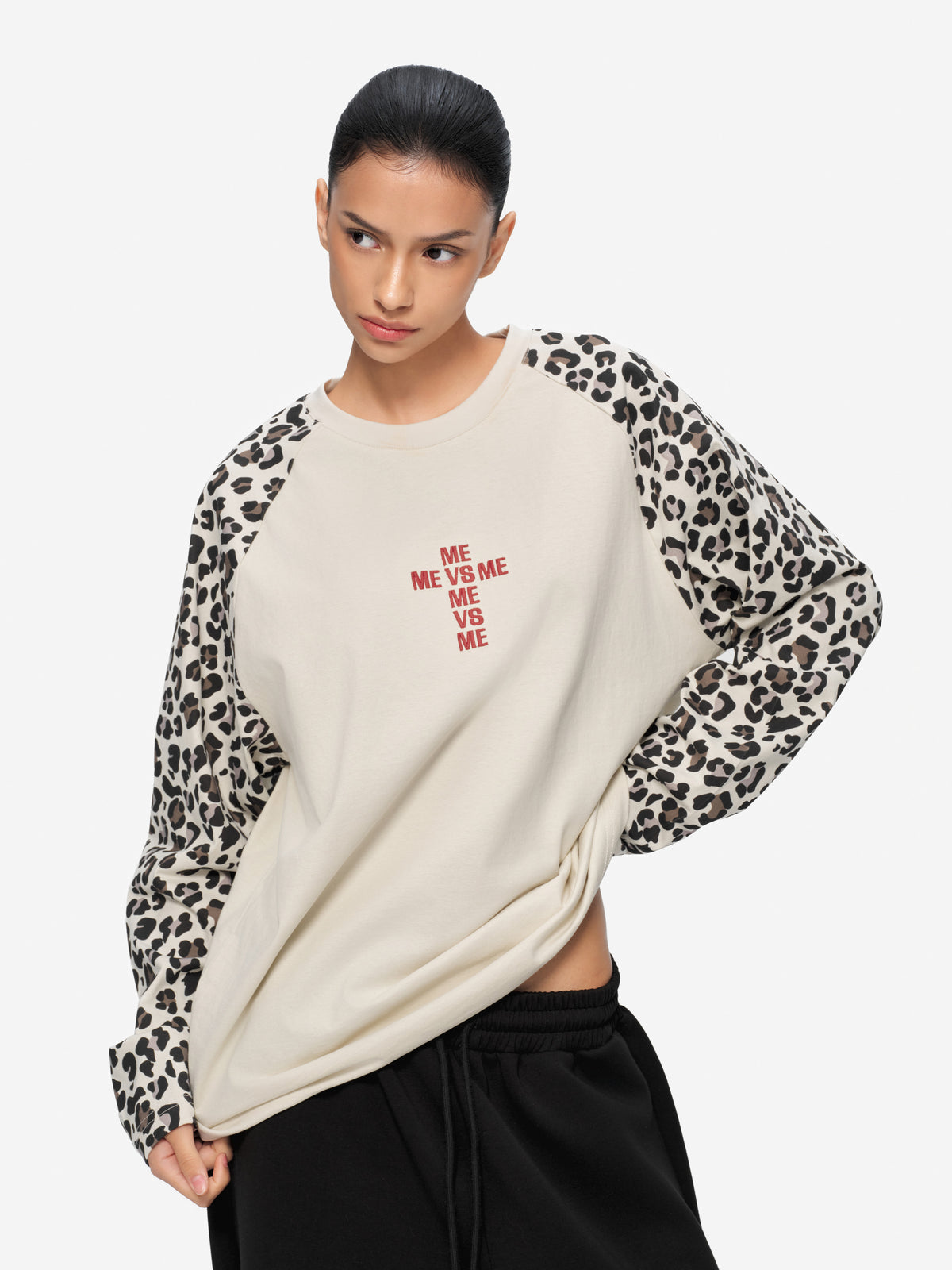 Raglan-Langarm-T-Shirt mit Leopardenmuster
