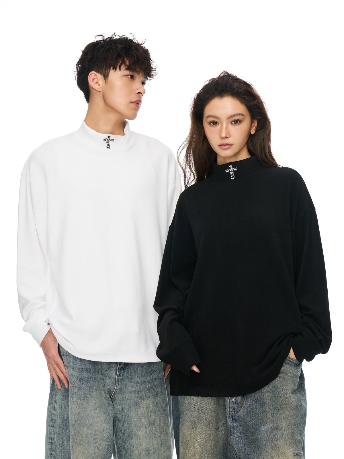 LANGARMSHIRT MIT LOGO UND STEHKRAGEN