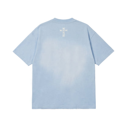Camiseta azul brumoso lavado con cruz