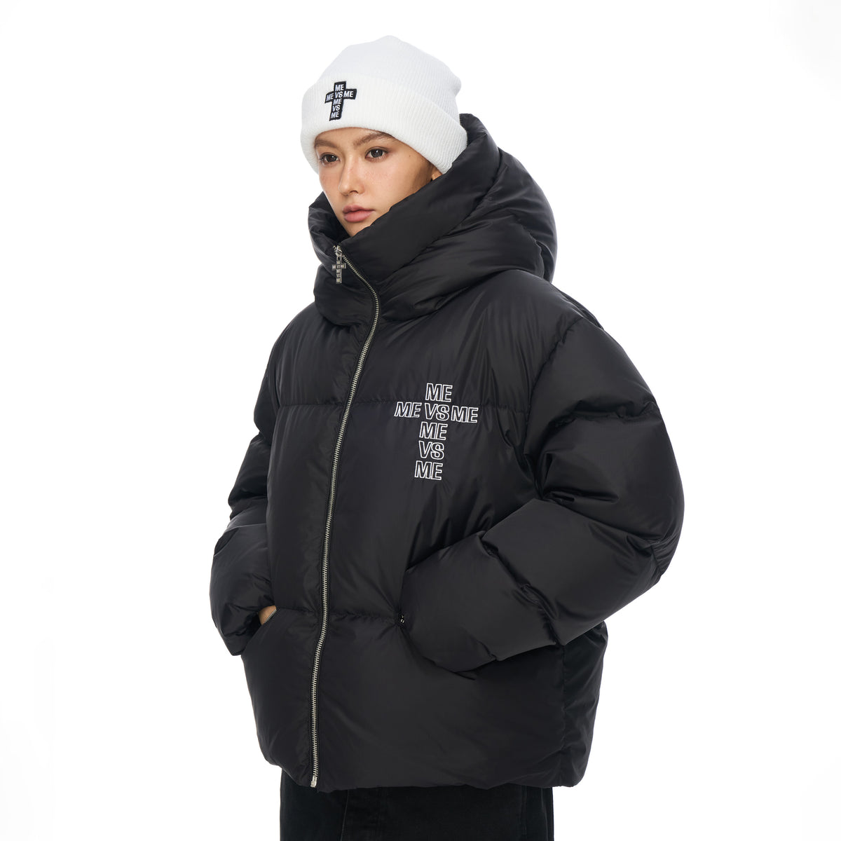 GEFÜTTERTE KAPUZENJACKE MIT STRASS